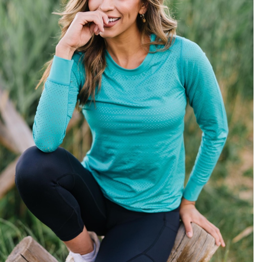 Zyia Teal Chill Long Sleeve